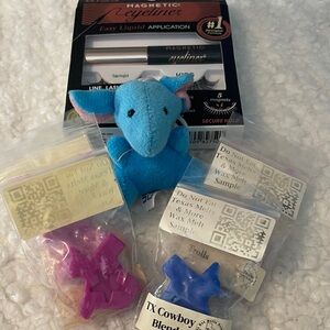 Multiples Magnetic Eyeliner and Lash Kit with Blue Plush